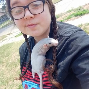 Meet your Posher, Miranda harley